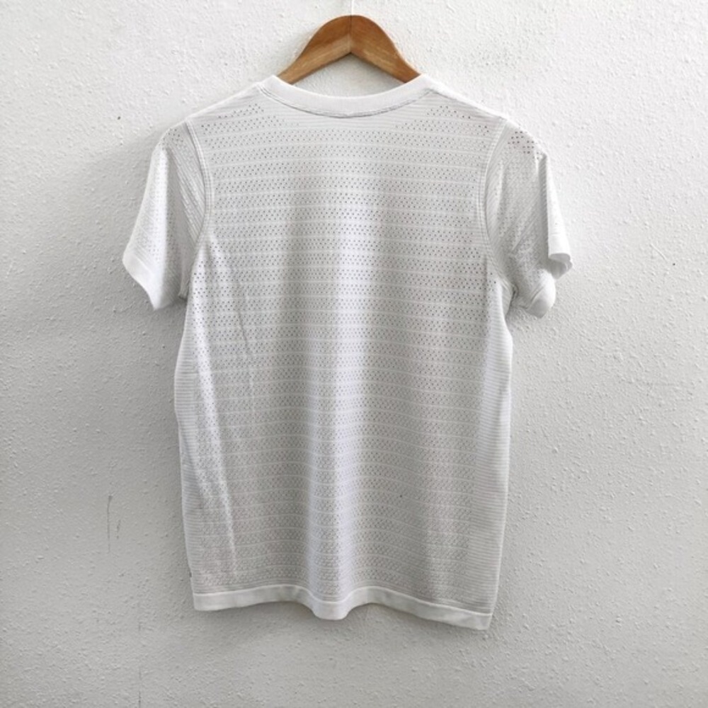 LULULEMON Swiftly Breathe Short Sleeve No Size Tag Check Measurements - Picture 4 of 10